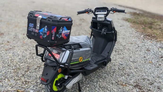 Великий вибір електроскутерів для оренди в наявності у Тернополі