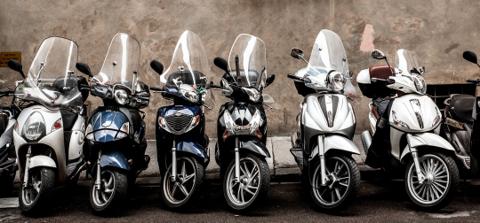 Парк електроскутерів для кур'єрської доставки Prodrive